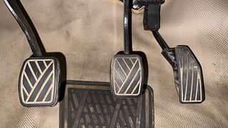 Used 2019 Maruti Suzuki Dzire [2017-2020] VXI Petrol Manual interior PEDALS VIEW
