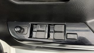 Used 2017 Maruti Suzuki Wagon R 1.0 [2010-2019] VXi Petrol Manual top_features Power windows
