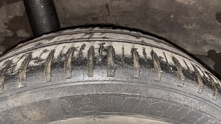 Used 2014 Honda Brio [2011-2016] VX AT Petrol Automatic tyres RIGHT REAR TYRE TREAD VIEW
