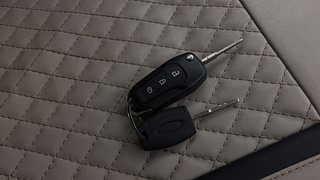 Used 2015 Ford Figo Aspire [2015-2019] Titanium1.5 TDCi Diesel Manual extra CAR KEY VIEW