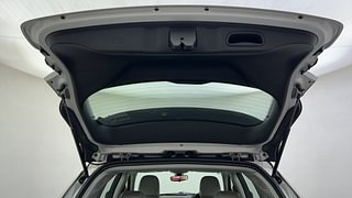 Used 2018 JEEP Compass [2017-2021] Limited 1.4 Petrol AT Petrol Automatic interior DICKY DOOR OPEN VIEW