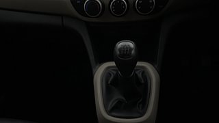 Used 2017 Hyundai Grand i10 Magna 1.2 Kappa VTVT Petrol Manual interior GEAR  KNOB VIEW