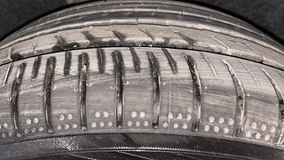 Used 2019 Honda Civic [2019-2021] VX CVT Petrol Petrol Automatic tyres RIGHT REAR TYRE TREAD VIEW
