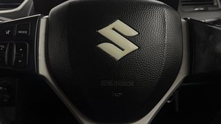 Used 2014 Maruti Suzuki Swift [2011-2017] ZXi Petrol Manual top_features Airbags