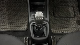 Used 2019 Renault Kwid [2015-2019] RXL Petrol Manual interior GEAR  KNOB VIEW