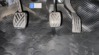 Used 2017 Maruti Suzuki Swift [2011-2017] ZXi Petrol Manual interior PEDALS VIEW