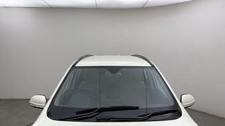 Used 2021 Mahindra XUV500 [2018-2021] W7 Diesel Manual exterior FRONT WINDSHIELD VIEW