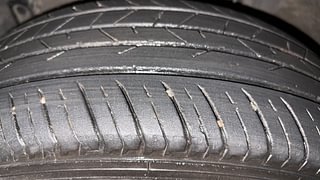 Used 2022 Renault Kiger RXZ 1.0 Turbo MT Dual Tone Petrol Manual tyres LEFT FRONT TYRE TREAD VIEW