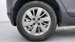 Used 2017 Maruti Suzuki Swift [2011-2017] ZXi Petrol Manual tyres RIGHT REAR TYRE RIM VIEW