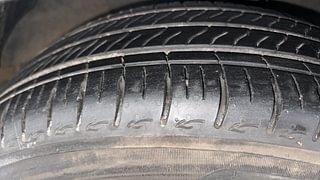 Used 2023 Hyundai Grand i10 Nios Sportz 1.2 Petrol Manual tyres RIGHT FRONT TYRE TREAD VIEW