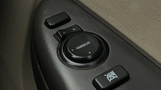 Used 2013 Hyundai i20 [2012-2014] Magna 1.2 Petrol Manual top_features Adjustable ORVM