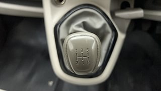 Used 2015 Datsun GO [2014-2019] T Petrol Manual interior GEAR  KNOB VIEW