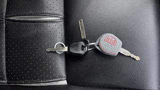 Used 2014 Maruti Suzuki Swift [2011-2017] ZXi Petrol Manual extra CAR KEY VIEW