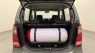 Used 2015 Maruti Suzuki Wagon R 1.0 [2013-2019] LXi CNG Petrol+cng Manual interior DICKY INSIDE VIEW