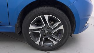 Used 2019 Tata Tiago [2018-2020] XZA+ AMT Petrol Automatic tyres RIGHT FRONT TYRE RIM VIEW