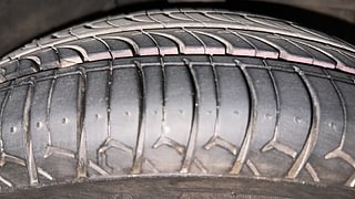 Used 2015 Hyundai i10 magna 1.1 Petrol Manual tyres RIGHT FRONT TYRE TREAD VIEW
