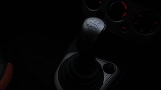 Used 2011 Ford Figo [2010-2015] Duratorq Diesel EXI 1.4 Diesel Manual interior GEAR  KNOB VIEW