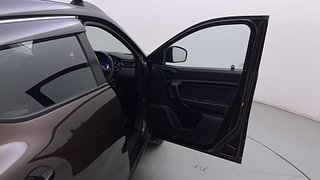 Used 2022 Renault Kiger RXZ 1.0 Turbo MT Dual Tone Petrol Manual interior RIGHT FRONT DOOR OPEN VIEW