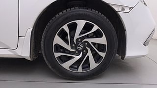 Used 2019 Honda Civic [2019-2021] VX CVT Petrol Petrol Automatic tyres RIGHT FRONT TYRE RIM VIEW