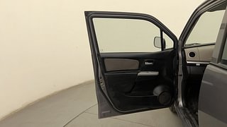 Used 2015 Maruti Suzuki Wagon R 1.0 [2013-2019] LXi CNG Petrol+cng Manual interior LEFT FRONT DOOR OPEN VIEW