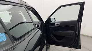 Used 2019 Hyundai Venue [2019-2022] SX Plus 1.0 Turbo DCT Petrol Automatic interior RIGHT FRONT DOOR OPEN VIEW
