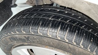 Used 2017 Maruti Suzuki Wagon R 1.0 [2010-2019] VXi Petrol Manual tyres RIGHT REAR TYRE TREAD VIEW