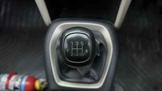Used 2020 Hyundai New Santro 1.1 Sportz CNG Petrol+cng Manual interior GEAR  KNOB VIEW