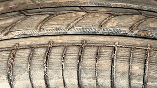 Used 2018 Maruti Suzuki Wagon R 1.0 [2015-2019] VXI AMT Petrol Automatic tyres RIGHT REAR TYRE TREAD VIEW