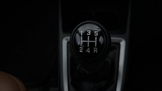 Used 2020 Maruti Suzuki Swift [2017-2021] ZXi Plus Petrol Manual interior GEAR  KNOB VIEW