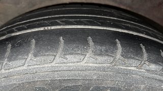 Used 2013 Hyundai i20 [2012-2014] Magna 1.2 Petrol Manual tyres RIGHT REAR TYRE TREAD VIEW