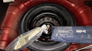 Used 2013 Hyundai i20 [2012-2014] Magna 1.2 Petrol Manual tyres SPARE TYRE VIEW