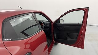 Used 2019 Renault Kwid [2015-2019] RXL Petrol Manual interior RIGHT FRONT DOOR OPEN VIEW