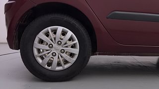 Used 2015 Hyundai i10 magna 1.1 Petrol Manual tyres RIGHT REAR TYRE RIM VIEW