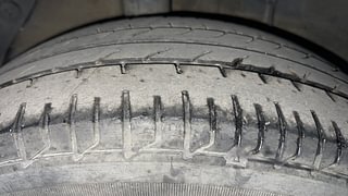 Used 2019 Hyundai Elite i20 [2018-2020] Sportz Plus CVT Petrol Automatic tyres RIGHT REAR TYRE TREAD VIEW