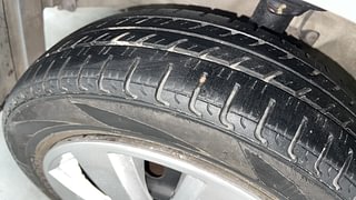 Used 2017 Maruti Suzuki Wagon R 1.0 [2010-2019] VXi Petrol Manual tyres LEFT FRONT TYRE TREAD VIEW
