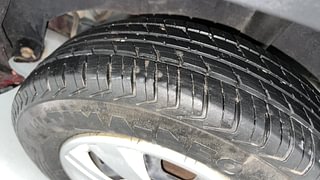 Used 2019 Renault Kwid [2015-2019] RXL Petrol Manual tyres LEFT REAR TYRE TREAD VIEW