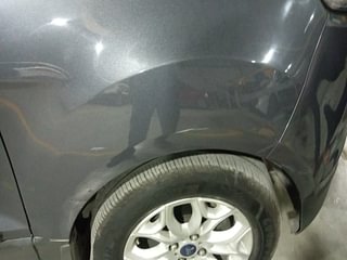 Used 2016 Ford EcoSport [2015-2017] Titanium 1.5L Ti-VCT AT Petrol Automatic dents MINOR SCRATCH
