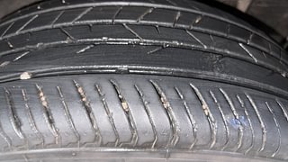 Used 2022 Renault Kiger RXZ 1.0 Turbo MT Dual Tone Petrol Manual tyres LEFT REAR TYRE TREAD VIEW