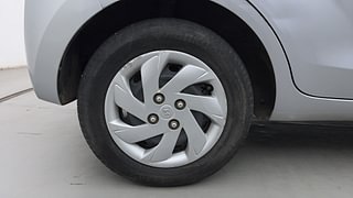 Used 2020 Hyundai New Santro 1.1 Sportz CNG Petrol+cng Manual tyres RIGHT REAR TYRE RIM VIEW