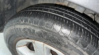Used 2022 Renault Triber RXT Limited Edition Petrol Manual tyres LEFT FRONT TYRE TREAD VIEW