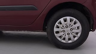 Used 2015 Hyundai i10 magna 1.1 Petrol Manual tyres LEFT REAR TYRE RIM VIEW