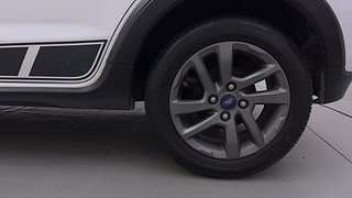 Used 2018 Ford Freestyle [2017-2021] Titanium 1.5 TDCI Diesel Manual tyres LEFT REAR TYRE RIM VIEW