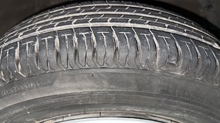 Used 2019 Maruti Suzuki Dzire [2017-2020] VXI Petrol Manual tyres RIGHT FRONT TYRE TREAD VIEW