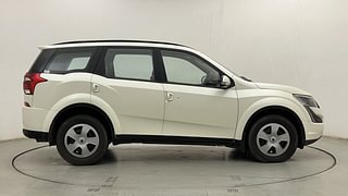Used 2021 Mahindra XUV500 [2018-2021] W7 Diesel Manual exterior RIGHT SIDE VIEW