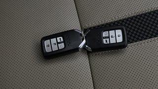 Used 2019 Honda Civic [2019-2021] VX CVT Petrol Petrol Automatic extra CAR KEY VIEW