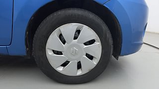 Used 2014 Maruti Suzuki Celerio ZXI Petrol Manual tyres RIGHT FRONT TYRE RIM VIEW