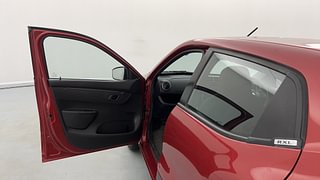 Used 2019 Renault Kwid [2015-2019] RXL Petrol Manual interior LEFT FRONT DOOR OPEN VIEW