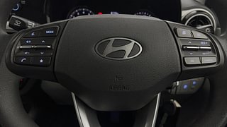 Used 2023 Hyundai Grand i10 Nios Sportz 1.2 Petrol Manual top_features Steering mounted controls