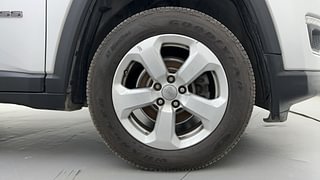 Used 2018 JEEP Compass [2017-2021] Limited 1.4 Petrol AT Petrol Automatic tyres RIGHT FRONT TYRE RIM VIEW