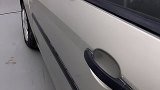 Used 2011 Ford Figo [2010-2015] Duratorq Diesel EXI 1.4 Diesel Manual dents MINOR SCRATCH